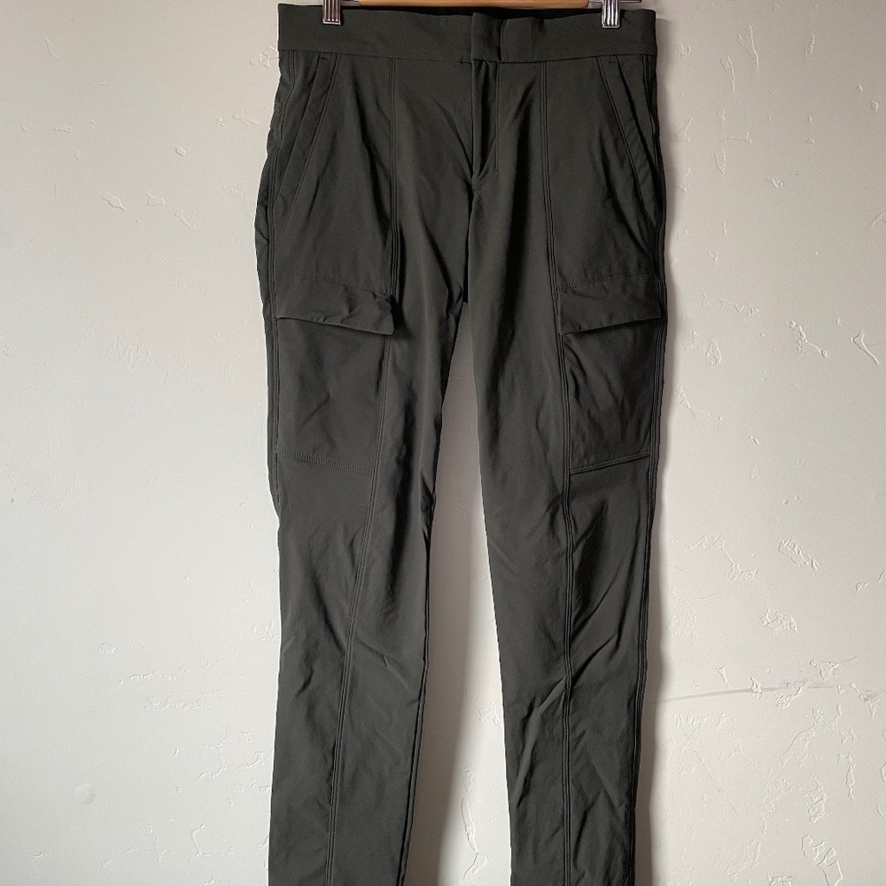 Athleta Wander Utility Pant, sz 2, peat, very lightly used